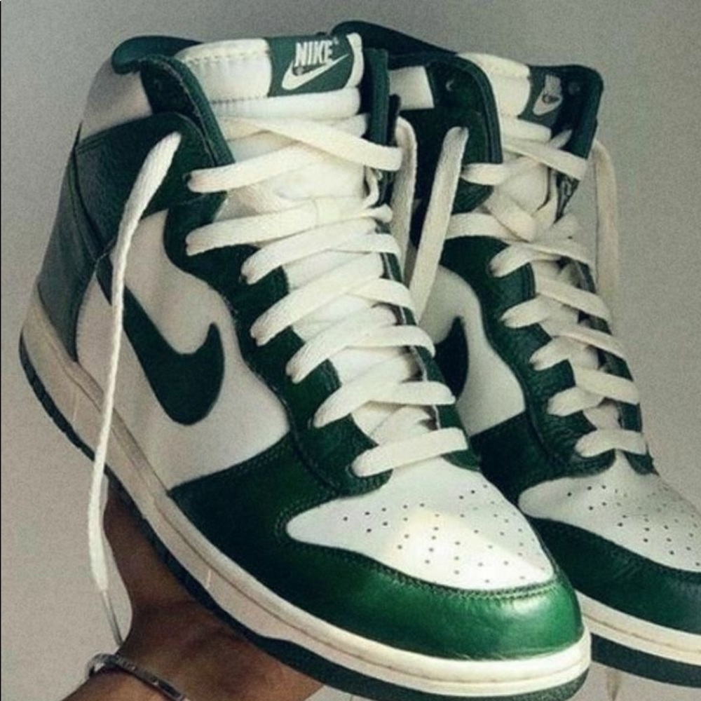 Meet your Posher, Madeline